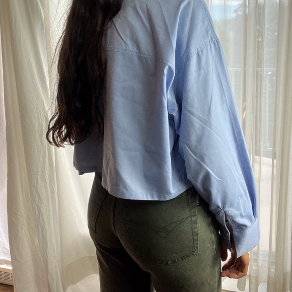 Collared Cropped Button Up Shirt - Picture 7 of 7